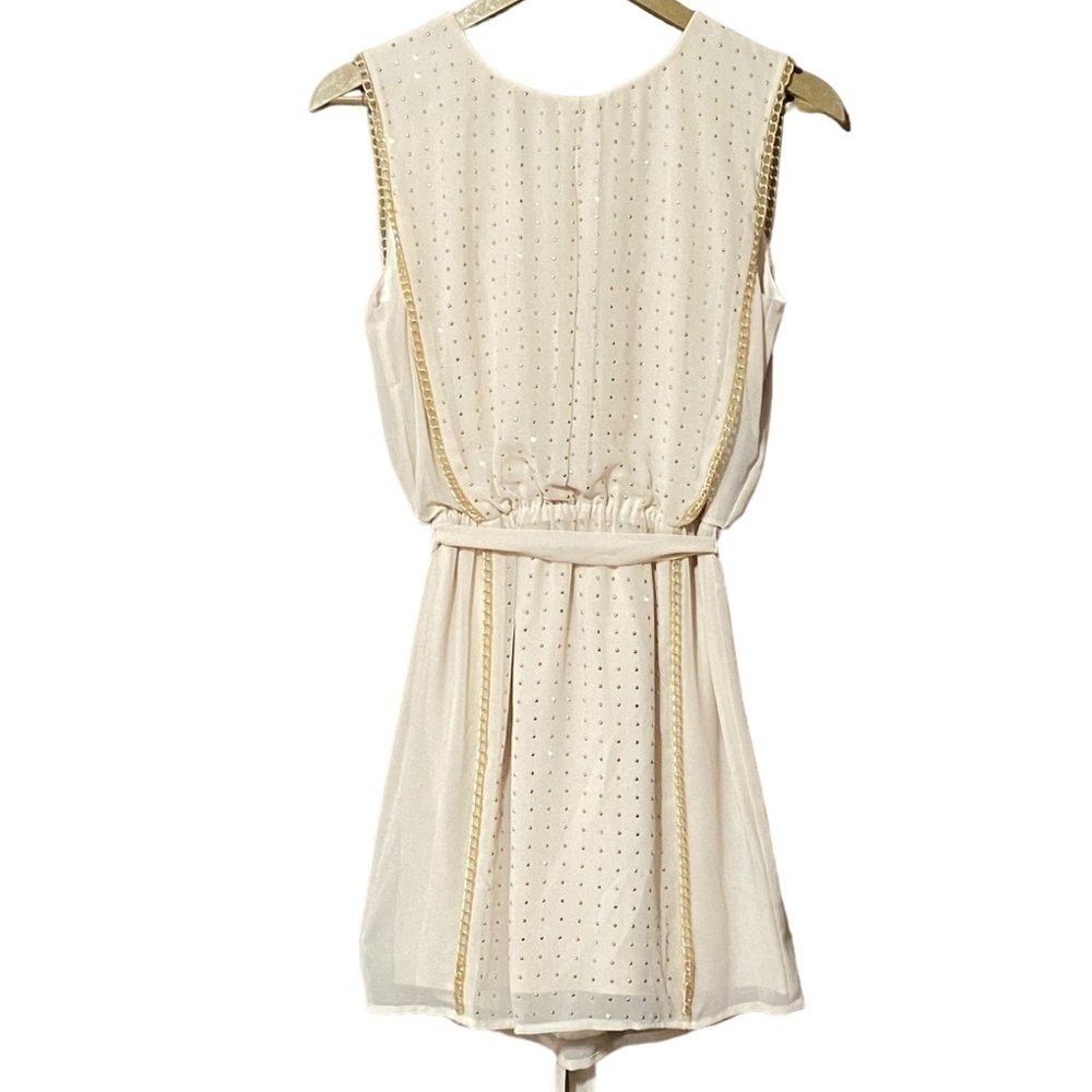 Elegant Cream Sleeveless Dress